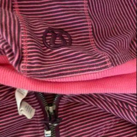 ** LULULEMON ATHLETICA ** Bliss Break Full Zip Hoodie, Size M- 8 - Like New - Picture 3 of 4